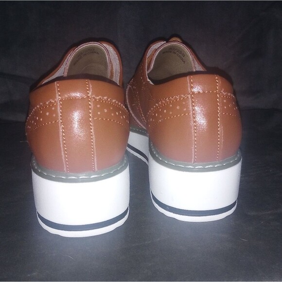 DADAWEN Brown Leather Platform Lace-Up Wingtips Oxfords Shoe Size 40 (9.5) EUC - Picture 8 of 11